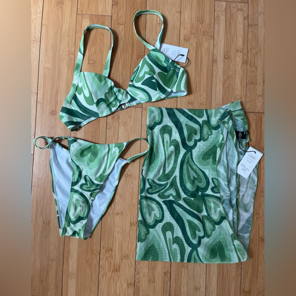 BNWT three piece bikini set